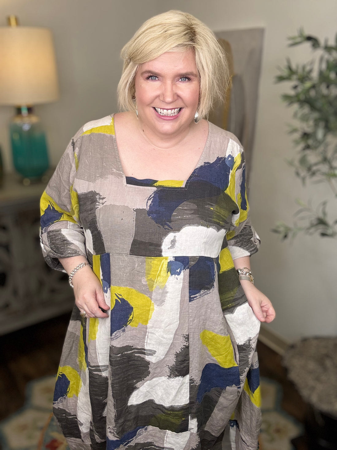 Chic Chick Curvy Dress-2 Colors!