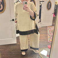 There She Goes Curvy Set