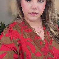 Camellia Curvy Top