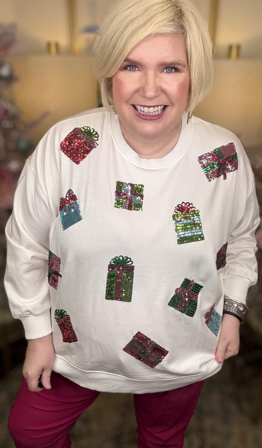 Mary Square Sweatshirt-Presents