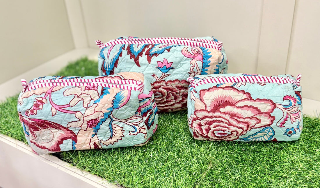 Queen’s Quilted Cosmetic Set