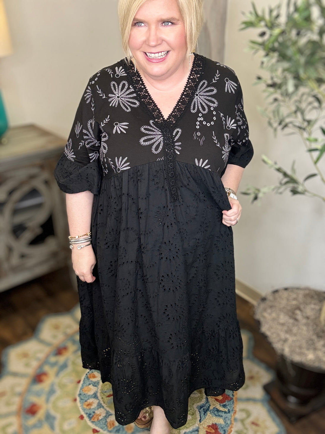 Eye Of The Beholder Curvy Dress