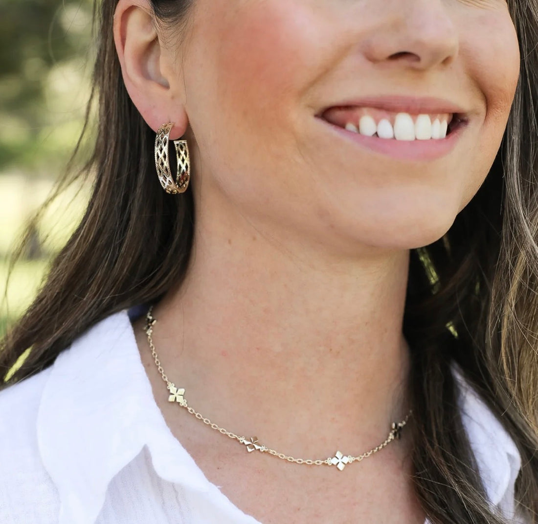 Natalie Wood | Graceful Hoop Earrings-Gold