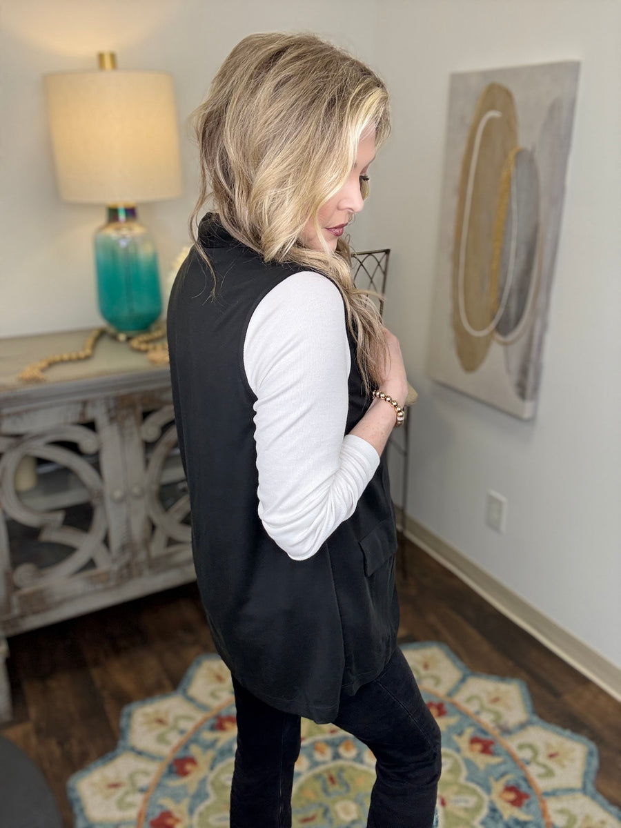 Smooth Charm Vest