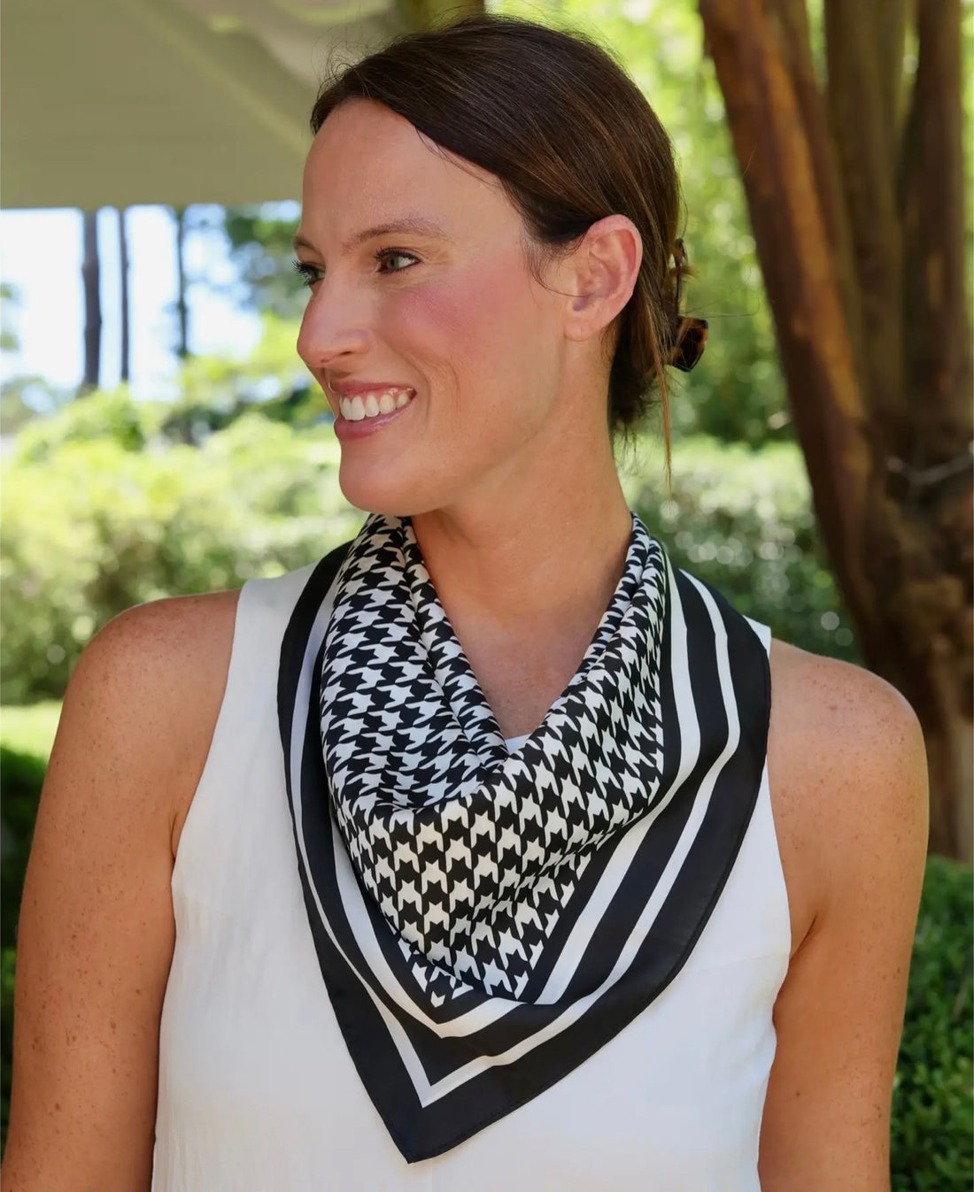Caroline Hill | Carlton Houndstooth Scarf