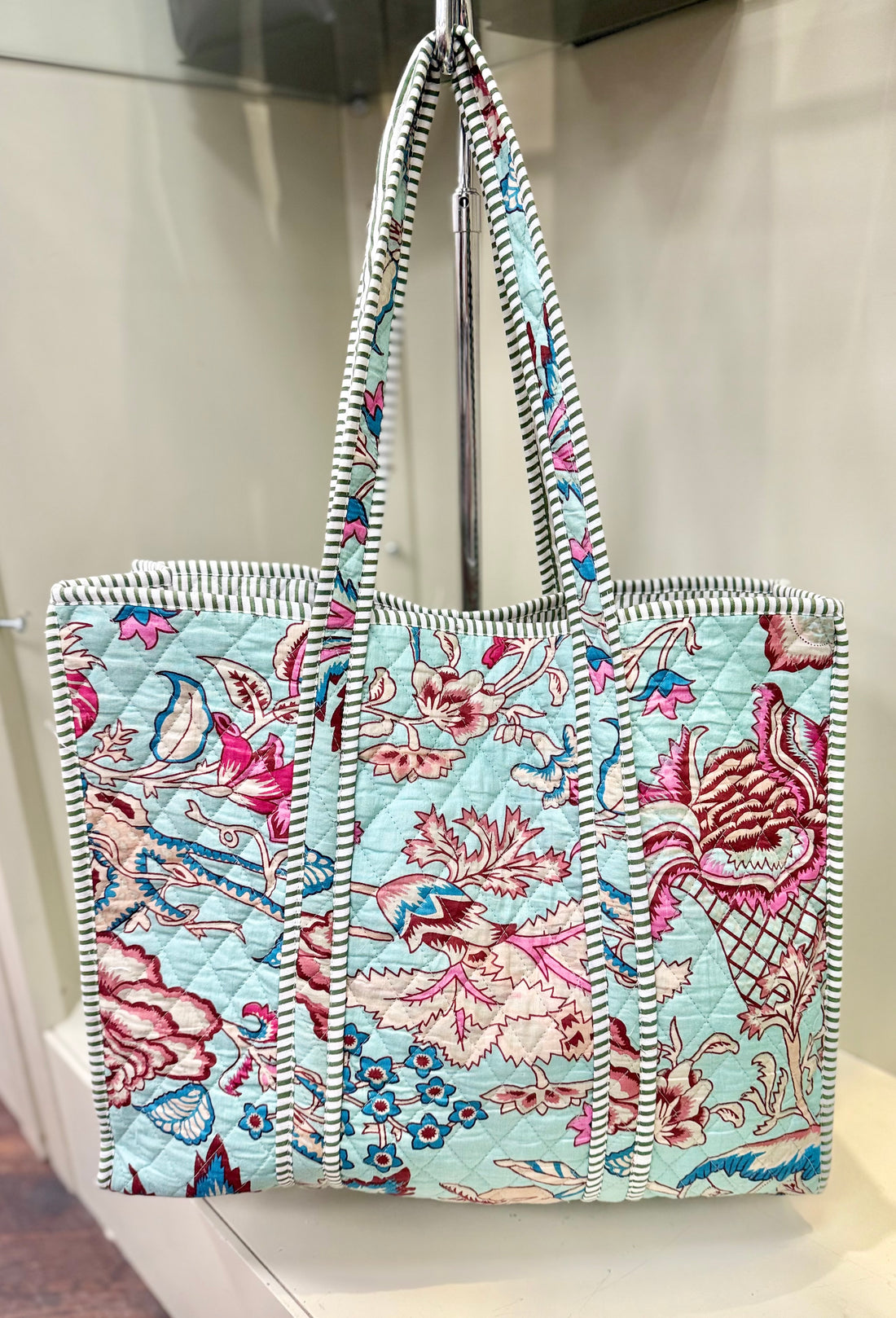 Queen’s Quilted Tote