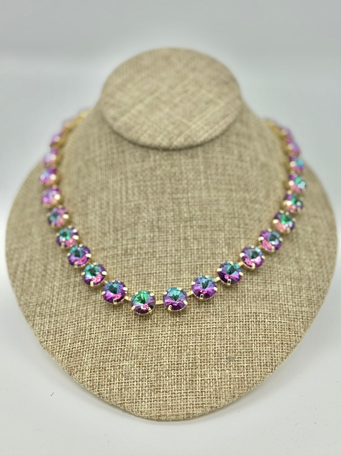All That Glitters-Large Stone magnetic necklace in mermaid colorway with vibrant stone pendant