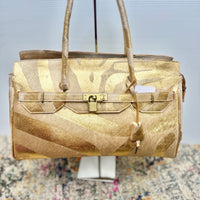 Go Wild Purse - The Shoppes at Coldwater