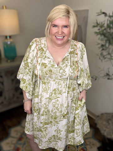 Parisian Dreams Curvy Dress