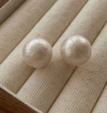Puff Pearl Earrings