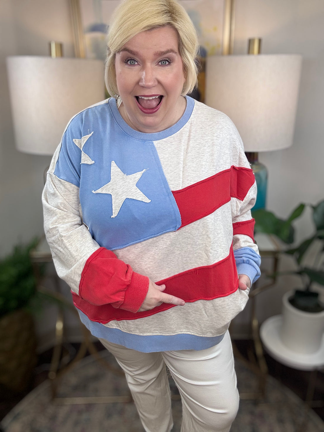 Oh My Stars Curvy Sweatshirt