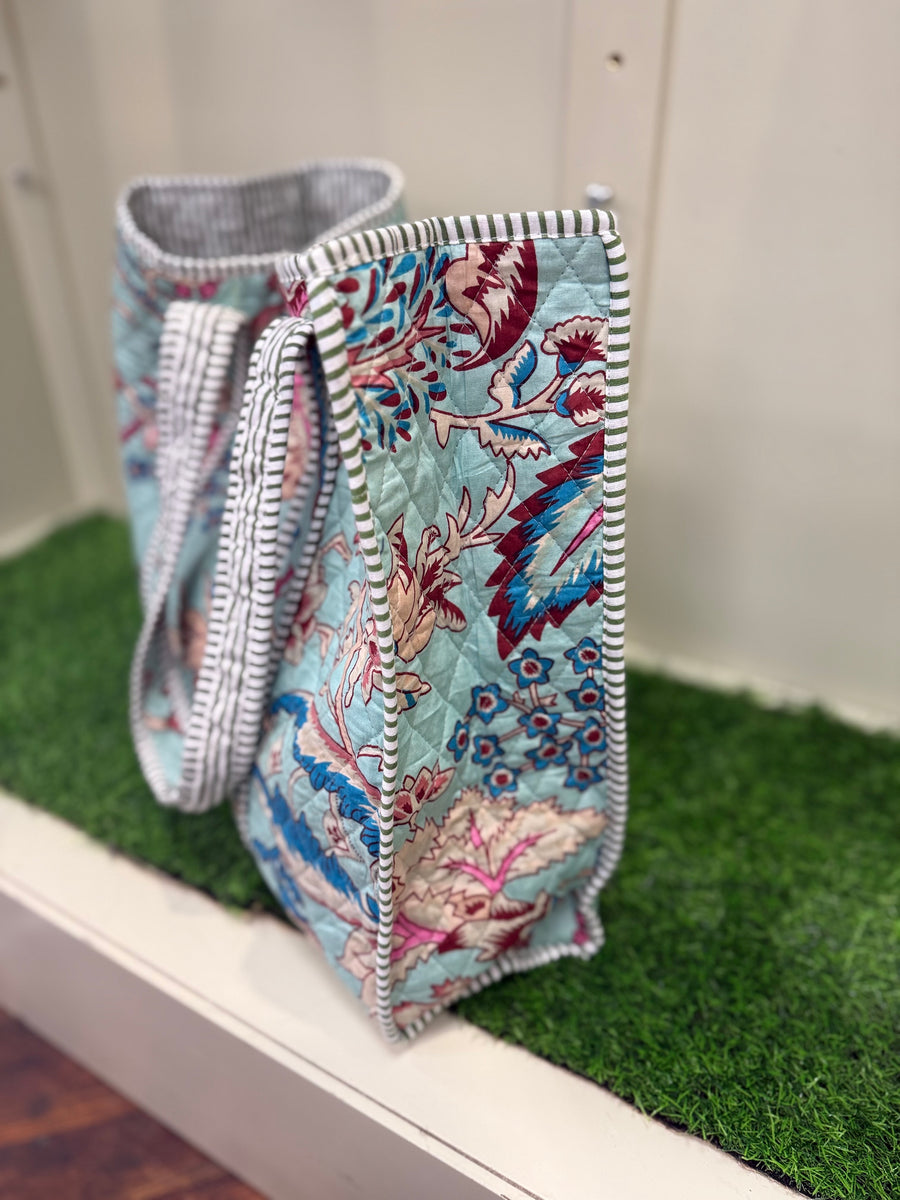 Queen’s Quilted Tote