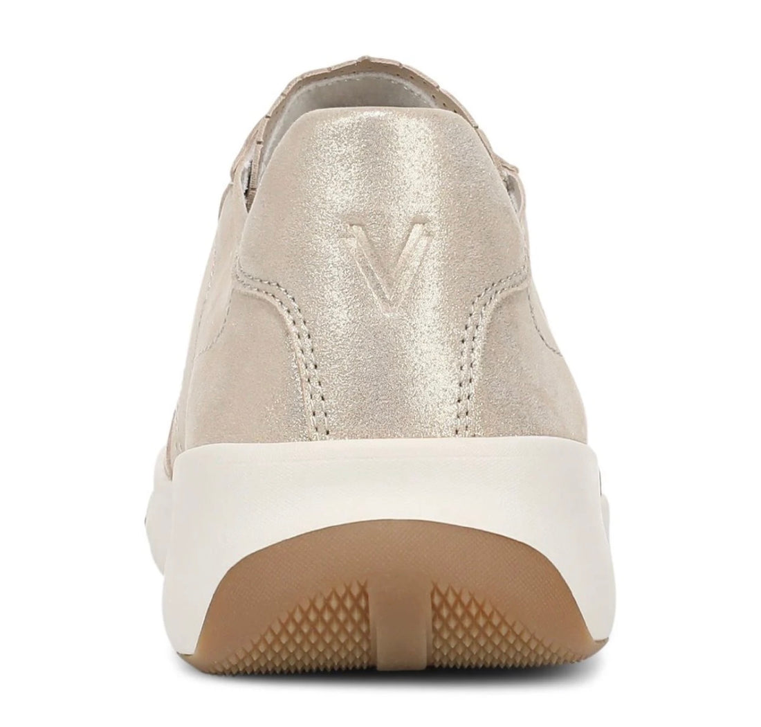 Vionic | Uptown Sneakers