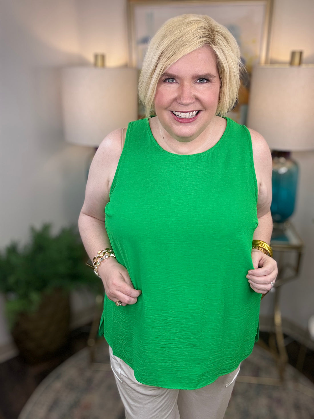 Essential Curvy Tank-4 Colors!