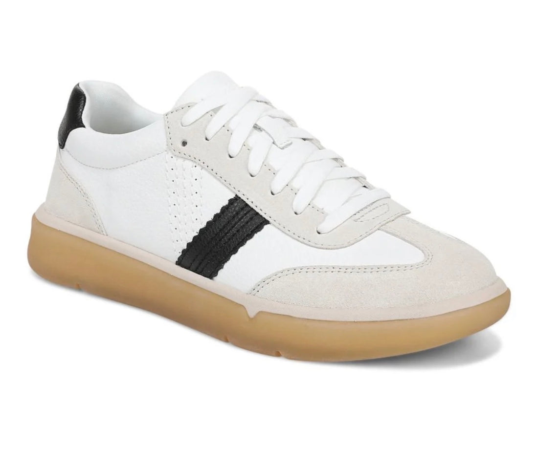 Vionic | City Walk Sneaker