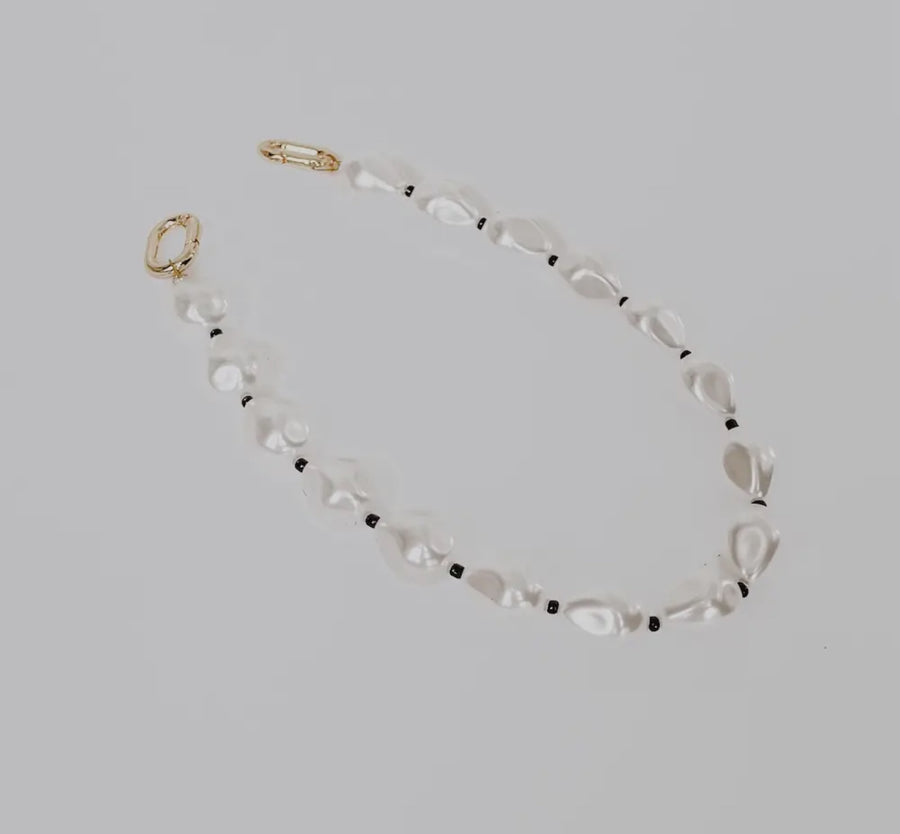Pearls By The Boardwalk Bag Charm