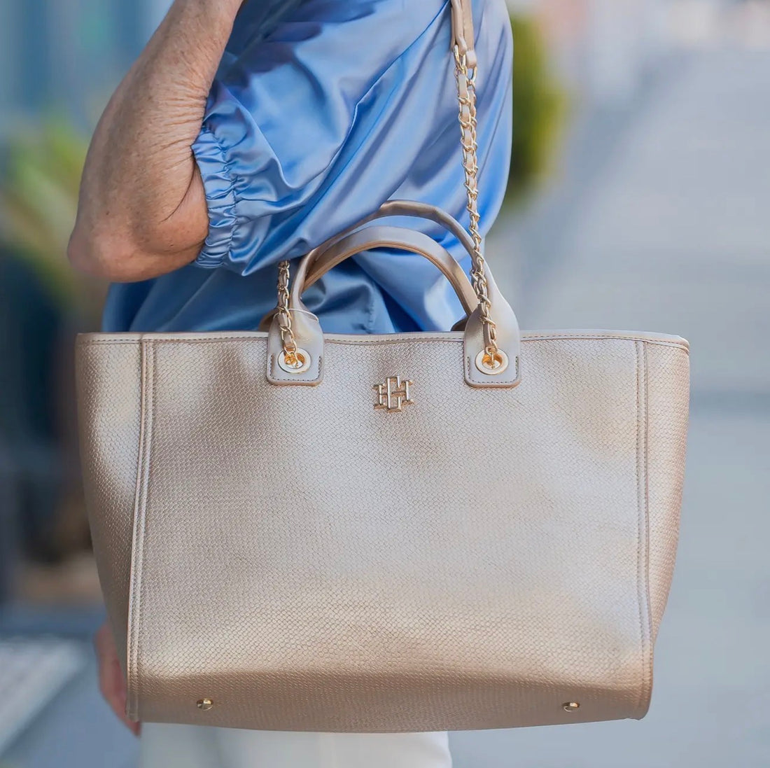Caroline Hill | Missy Tote-Woven Gold