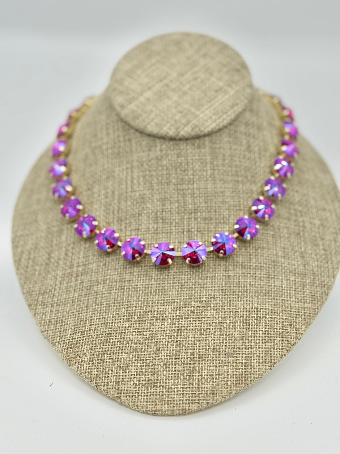 All That Glitters-Large Stone magnetic necklace in pink colorway with vibrant stone pendant