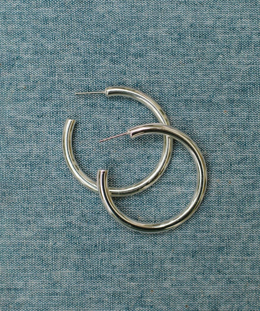 Estonia Shiny Silver Earrings