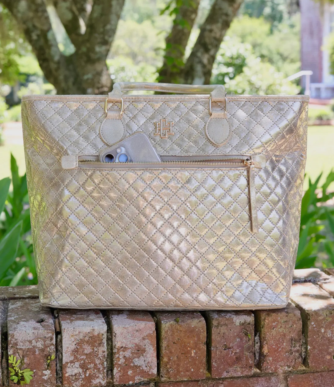 Jayden Tote - 2 Colors