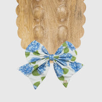Mary Square Magnetic Fabric Bow-Hydrangea