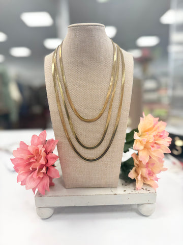 Stop In Your Tracks Necklace