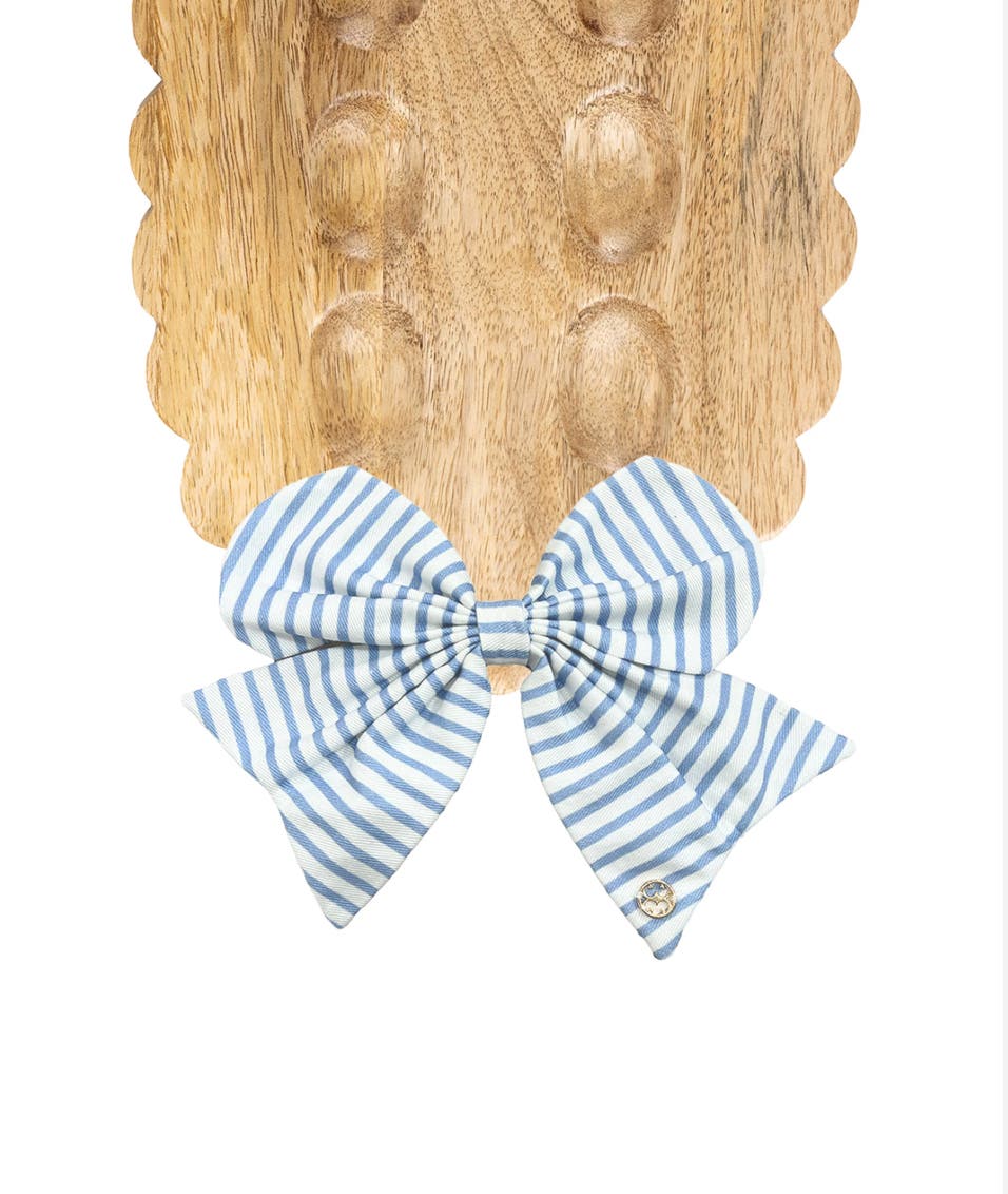 Mary Square Magnetic Fabric Bow-Blue Stripe