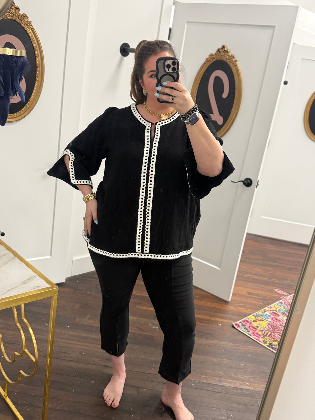 Coco & Carmen Georgie Capri-Black