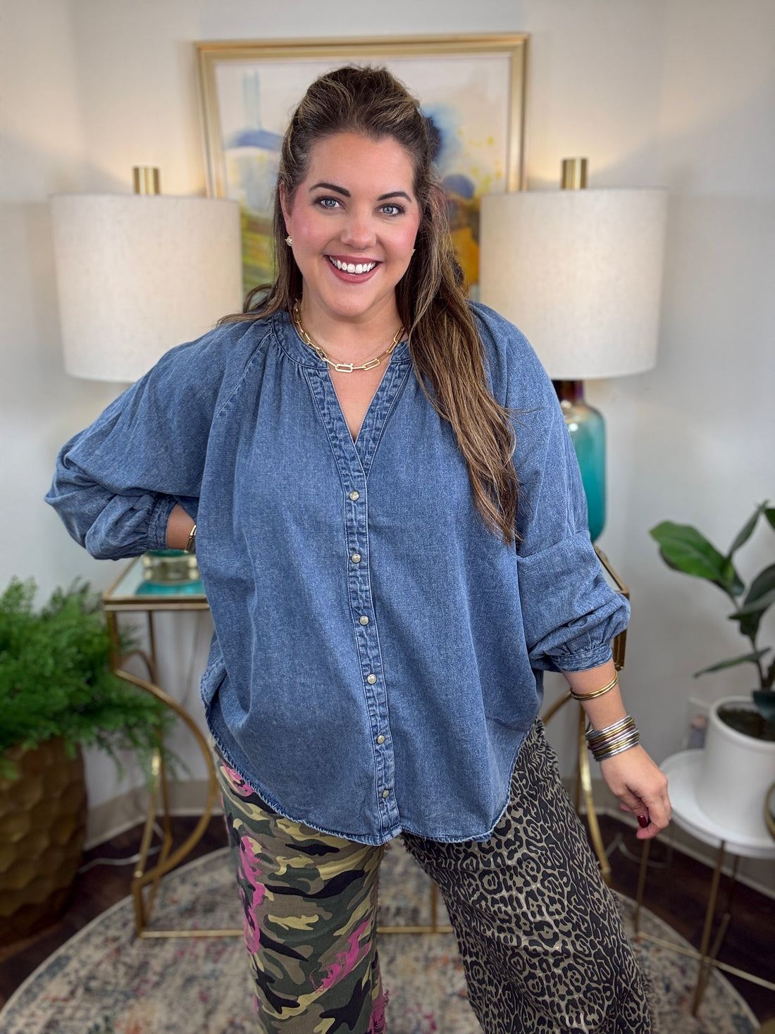 Curvy denim button down top with V-neck and balloon sleeves