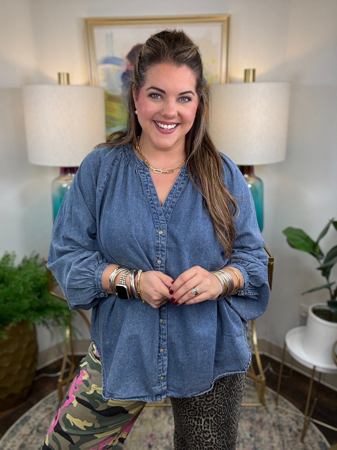 Curvy denim button down top with V-neck and balloon sleeves