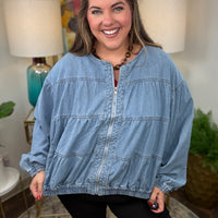 Women's denim jacket with metal zipper and elastic hem