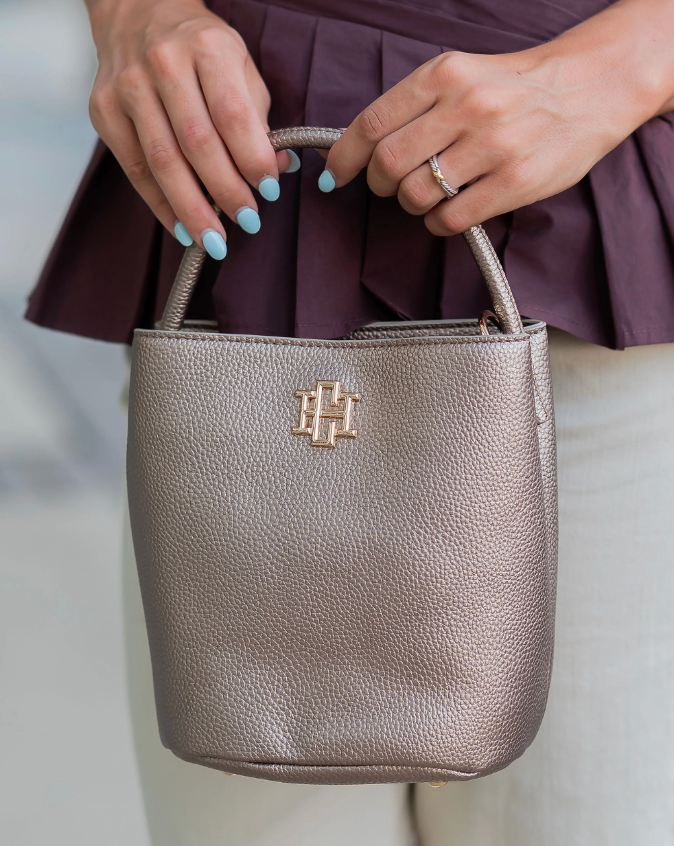 Caroline Hill | Breyer Bucket Bag Bronze