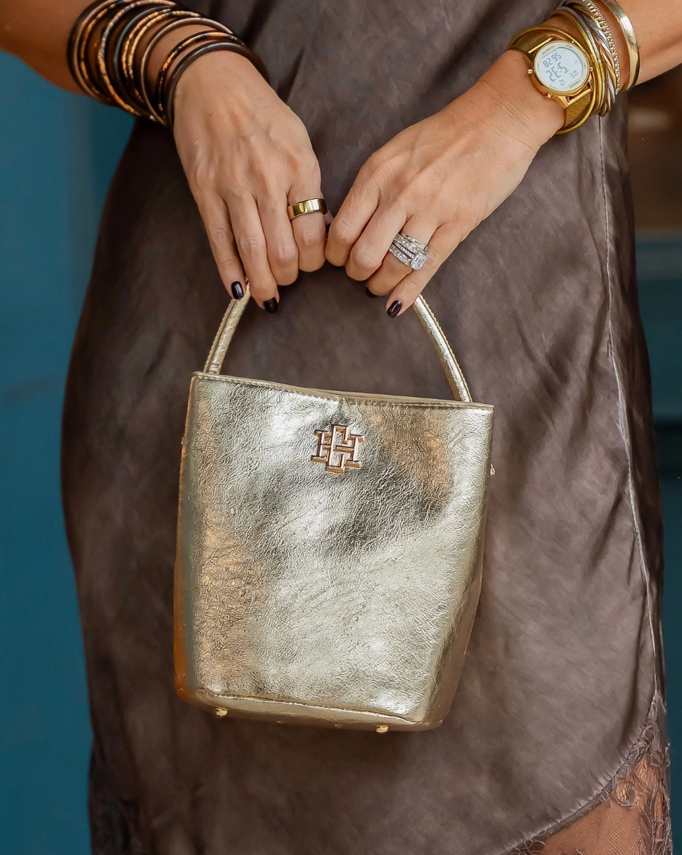 Caroline Hill | Breyer Bucket Bag Gold