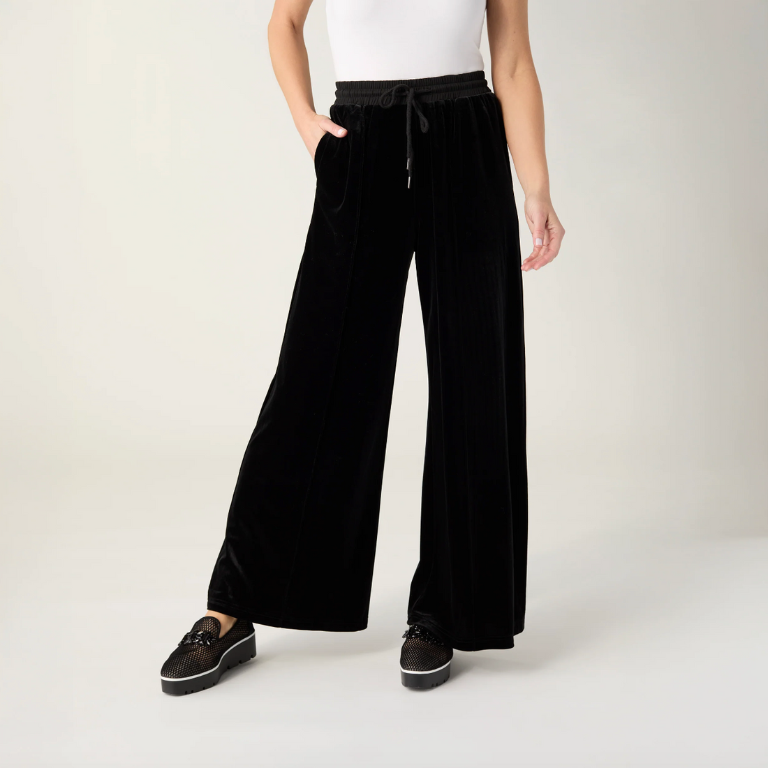 Coco & Carmen | Carolina Velour Pants
