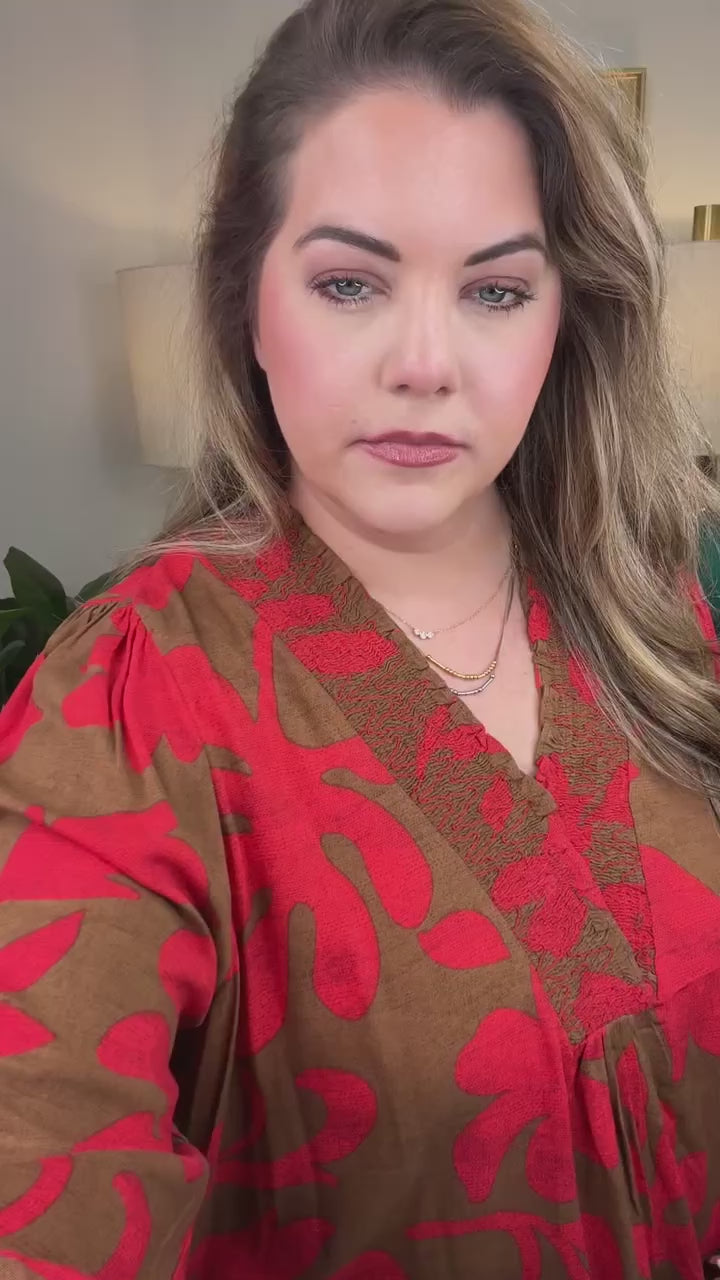 Camellia Curvy Top